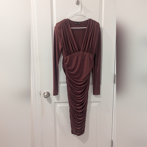 SHEIN Dresses & Skirts - SHEIN Chocolate Long Sleeve Ruched Dress